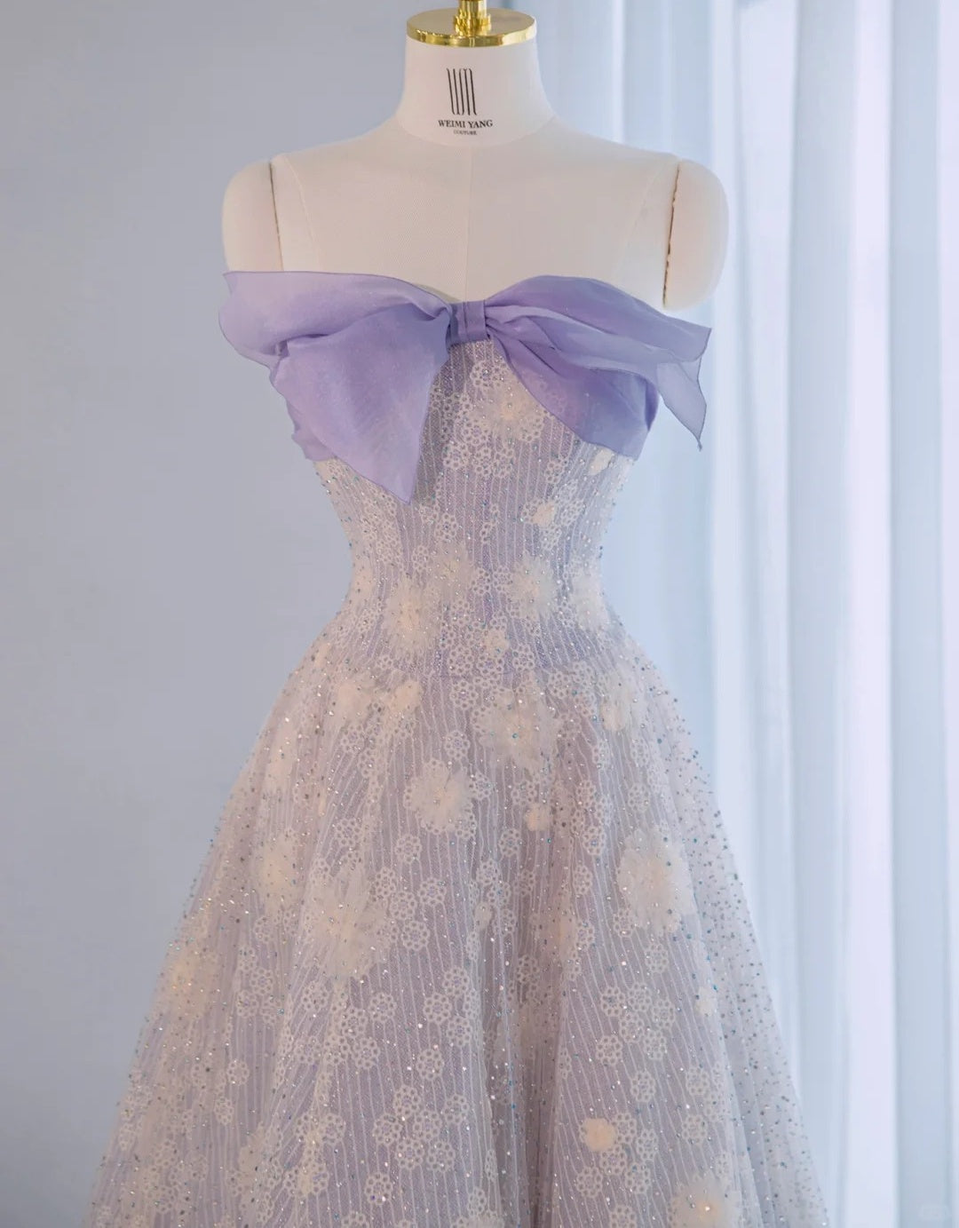 Dreamy Applique Strapless Sheer Mesh Overlay Big Bow Trim Maxi Dress Graceful A-Line Sequins Accent Formal Events Prom Dress AP2151