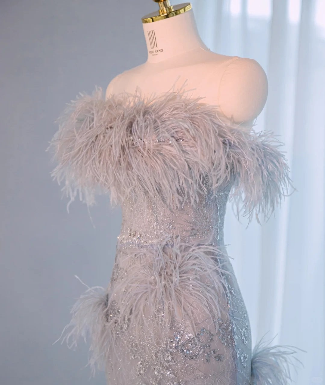 Charming Strapless Plush Feathers Trimmed Maxi Dress Novelty Beading Sparkling Sequins Sheath Prom Dress AP2152