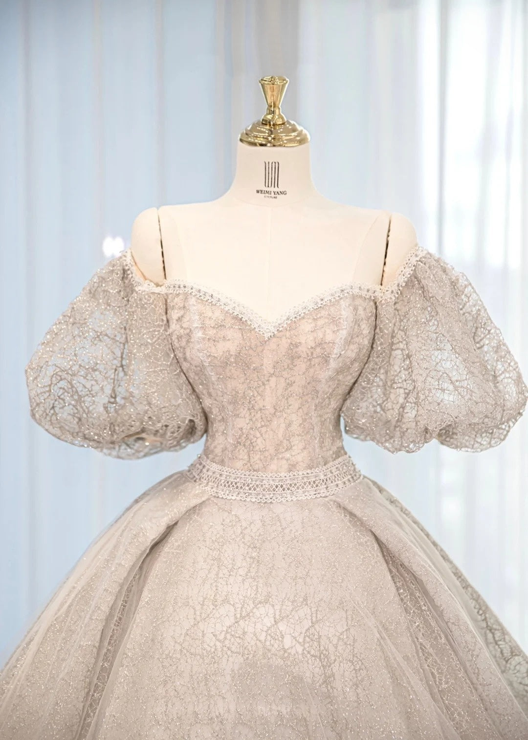 New Arrival Off-Shoulder Puffy Short Sleeve Sparkly Textured Fabric Engagement Dress Vogue Corset Waist Cascade Hem Wedding Dress AP2158