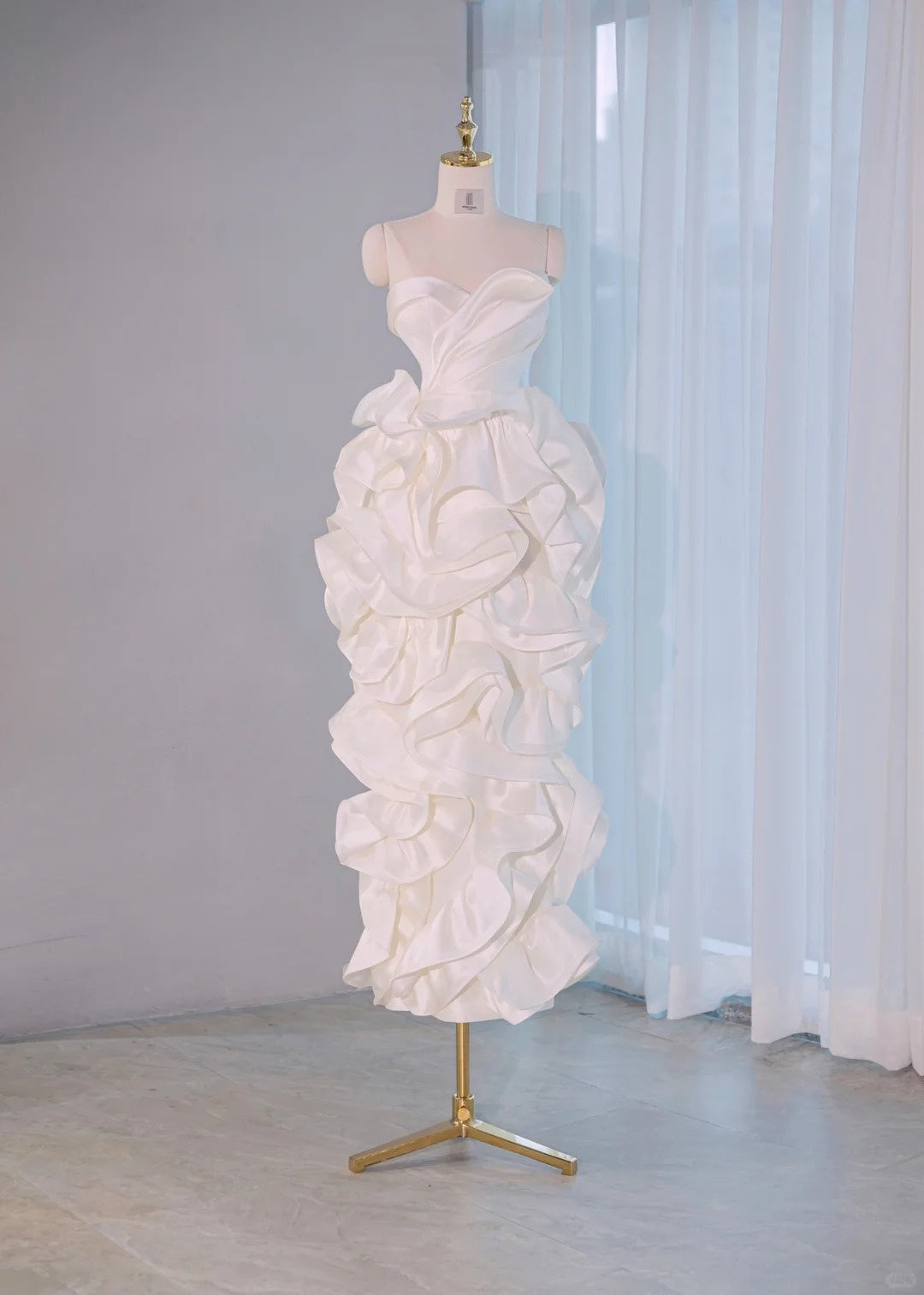 Dreamy Strapless Zipper Back Sheath Midi Dress Romantic Luxurious Ivory Lustrous Tiered Ruffles Hem Prom Dress AP2165