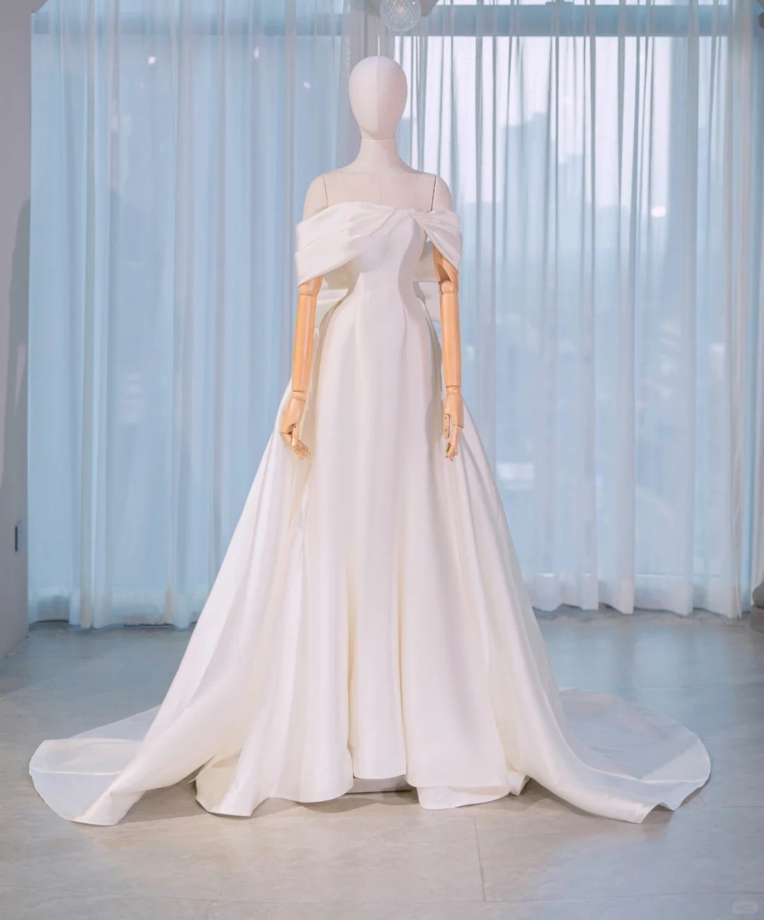 Stunning Ruched Off-Shoulder Big Bow Accent Bridal Dress Alluring Beading Lace-Up Back A-Line Wedding Dress AP2166