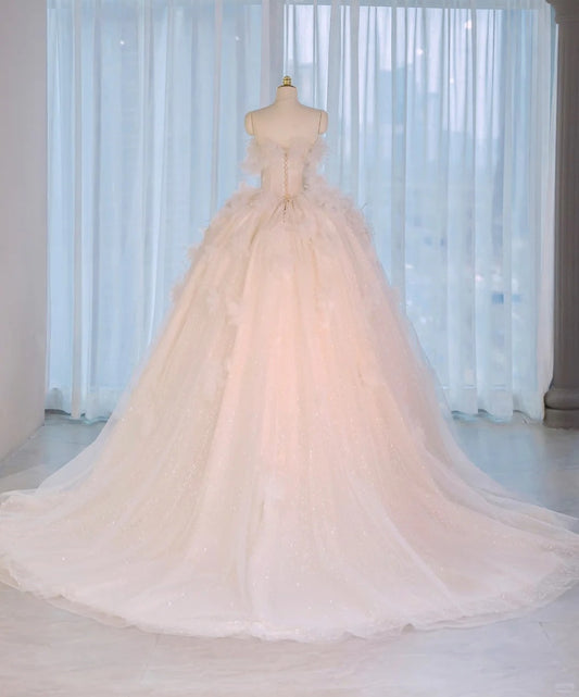 Luxurious Asymmetric Off-Shoulder 3D Floral Trimmed Bridal Dress Chic Beading A-Line Cascade Tulle Hem Wedding Dress AP2171