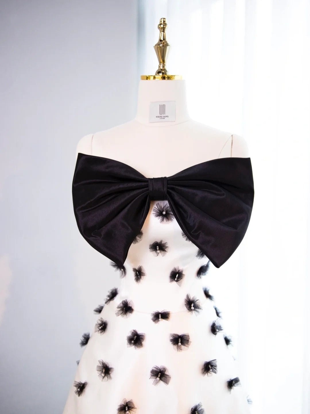 Graceful Black & White A-Line Strapless Maxi Dress Stylish Big Bow Accent Pearl Detail Prom Dress AP2178