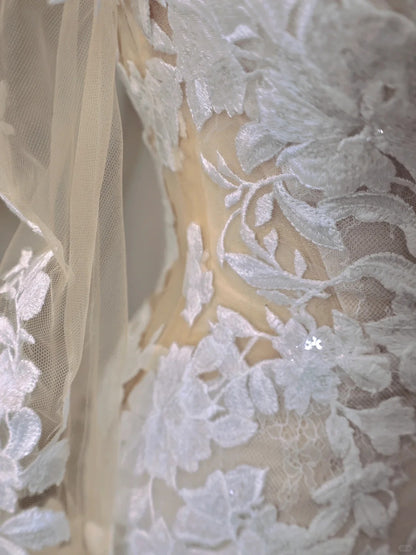 Chic Applique Off-Shoulder Mermaid Lace-Up Back Bridal Dress Elegant Long Sleeve Sheer Tulle Layered Wedding Dress AP2183