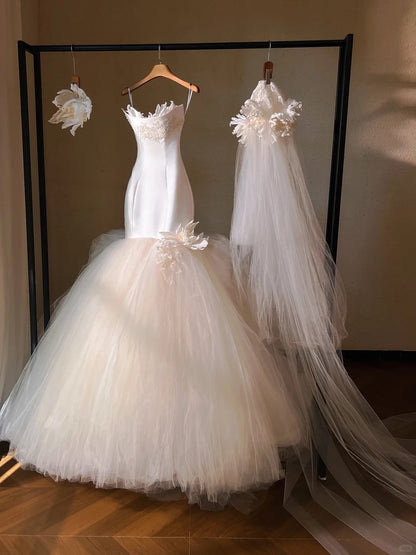 New Fashion Handmade Flowers Mermaid Engagement Dress Graceful Sheath Applique Satin Corset Bodice Cascade Tulle Hem Wedding Dress AP2188