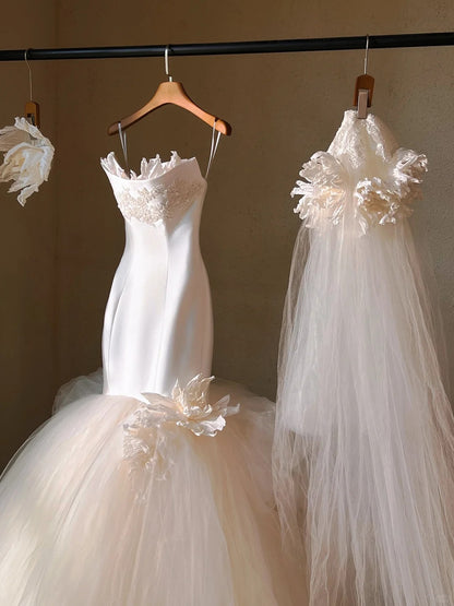 New Fashion Handmade Flowers Mermaid Engagement Dress Graceful Sheath Applique Satin Corset Bodice Cascade Tulle Hem Wedding Dress AP2188