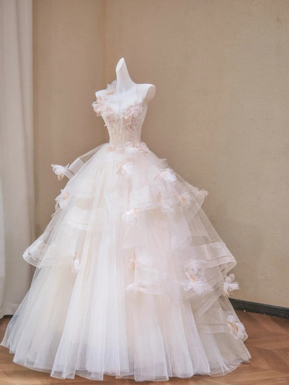 French-Inspired Handmade Flowers Trimmed Halter Bridal Dress Vintage A-Line Ruffled Cascade Tulle Hem Wedding Dress AP2191