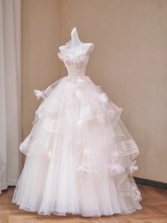 French-Inspired Handmade Flowers Trimmed Halter Bridal Dress Vintage A-Line Ruffled Cascade Tulle Hem Wedding Dress AP2191