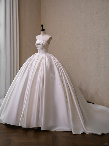 Romantic Satin Applique Strapless Bridal Dress Timeless Beading A-Line Draped Neckline Wedding Dress AP2195