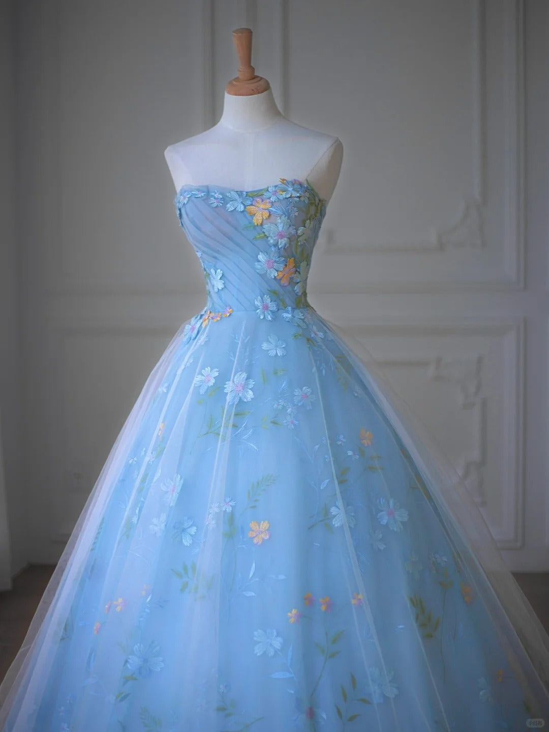 Romantic Blue Tulle Layered Strapless Maxi Dress Dopamine-Inspired 3D Floral Accent A-Line Prom Dress AP2206
