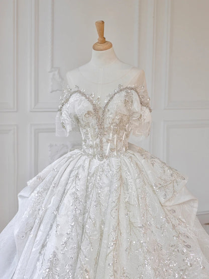 Charming Crystal Accents Beading Tulle Short Sleeve Ruffles Bridal Dress Chic Splicing Mesh Round Neck A-Line Wedding Dress AP2213