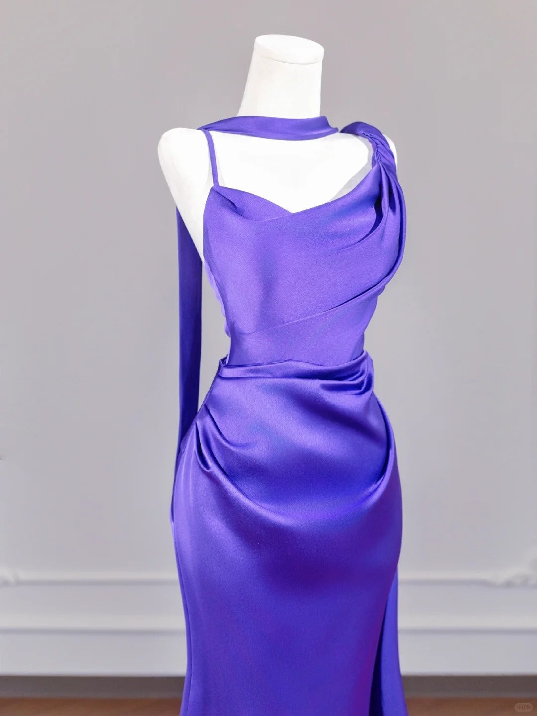 Charming Spaghetti Strap Purple Backless Minimalist Ruched Sheath Prom Dress AP2254