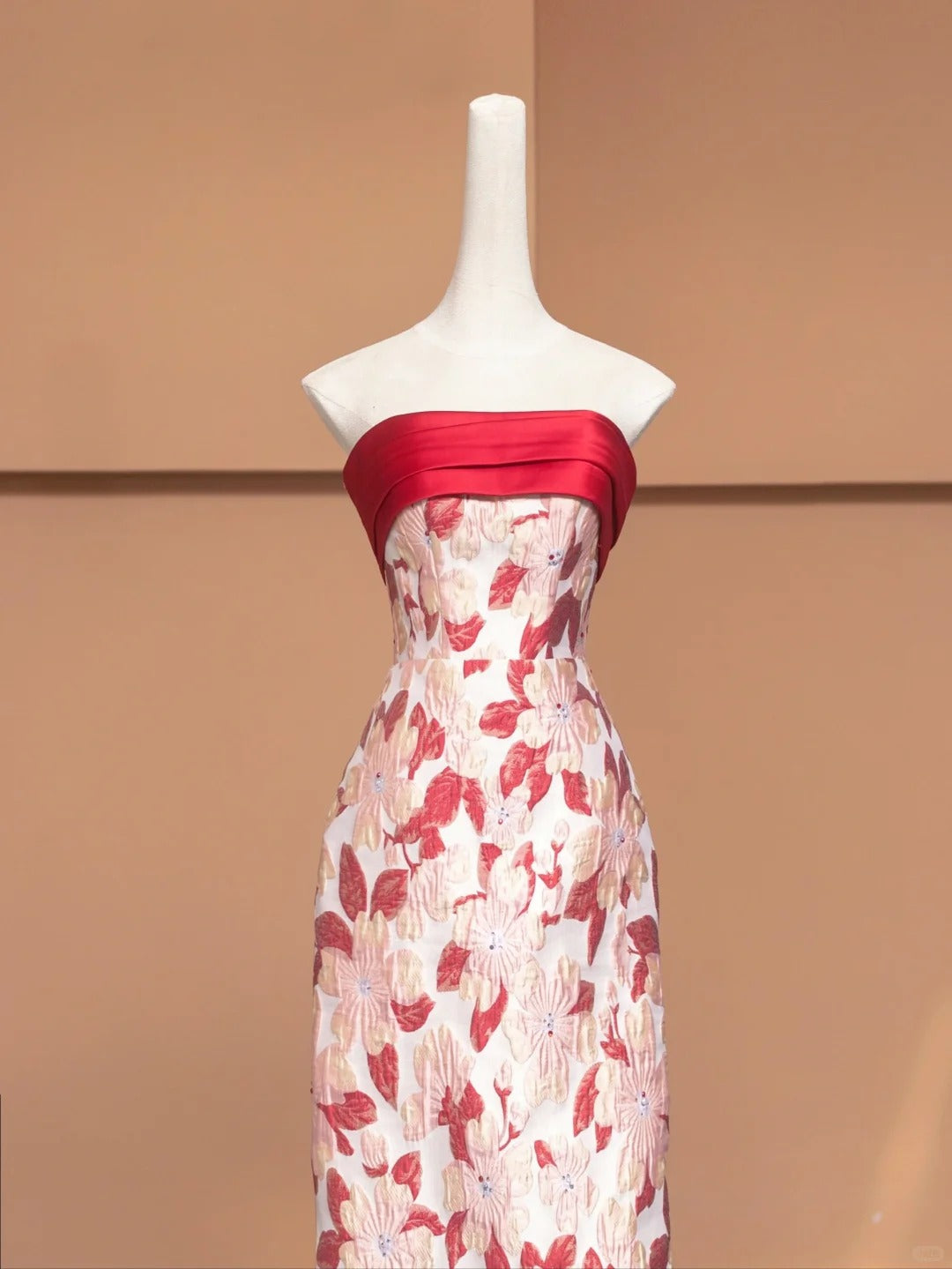 Graceful Strapless Sheath Formal Dresses Sequins Floral Long Prom Dress AP2258