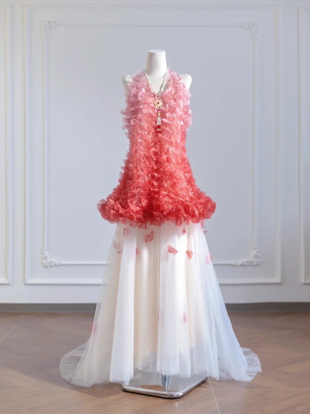 Vibrant Gradient Red 3D Floral V-Neck Petal Design Layered Tulle A-Line Prom Dress AP2263