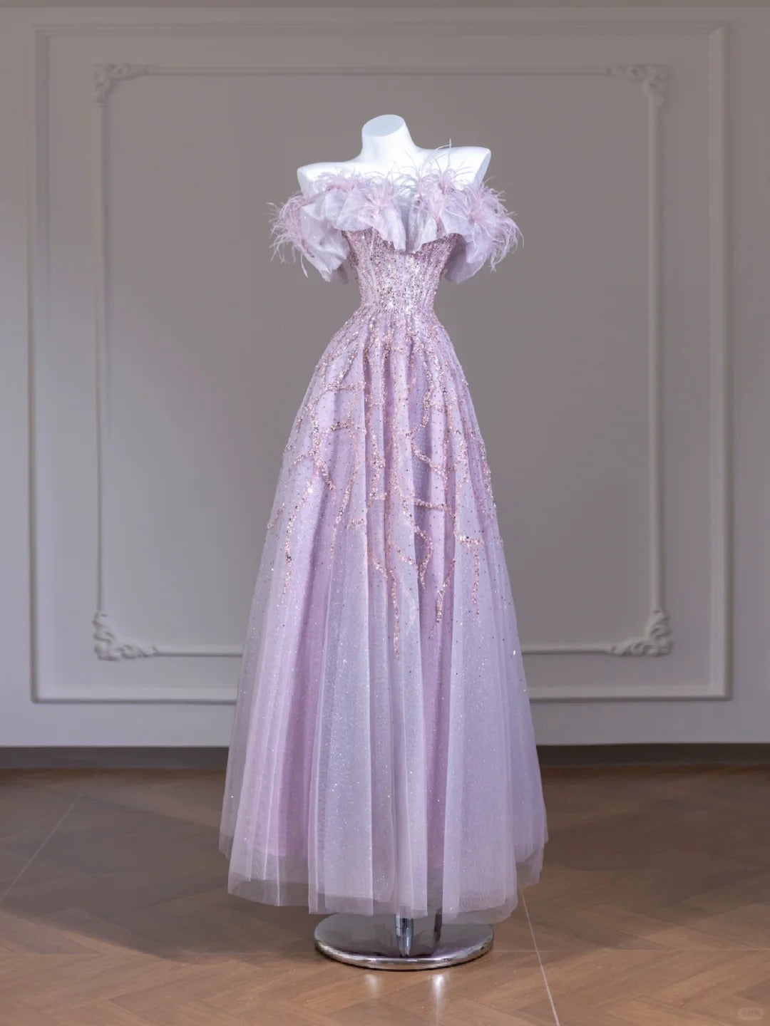 Romantic Beading A-Line Tulle Hem Feather Trim Off-Shoulder Shining Sequins Prom Dress AP2265