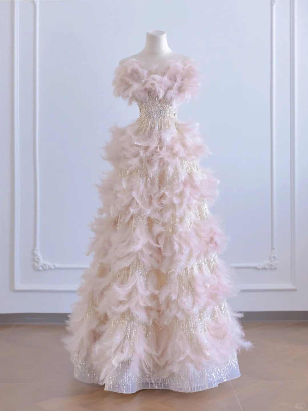 Charming Feather Trimmed Crystal Design A-Line Sparkly Sequins Strapless Prom Dress AP2266