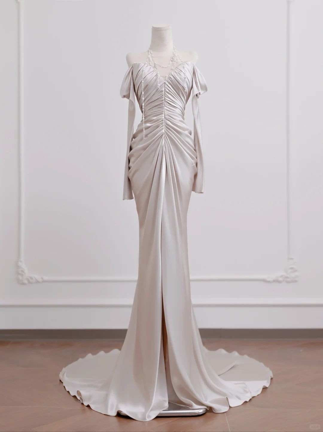 Classical Long Sleeve Off-Shoulder Ruched Bodice Mermaid Hem Prom Dress AP2269