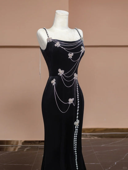 Luxurious Floor-Length Black Velvet Mermaid Hem Beading Spaghetti Straps Prom Dress AP2278