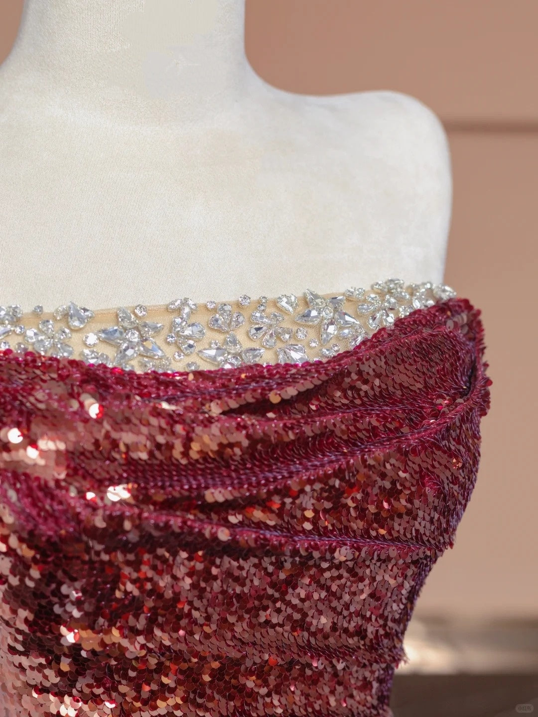 Retro Crystal Design Tulle Trimmed Back Strapless Glittering Sequins Mermaid Prom Dress AP2281