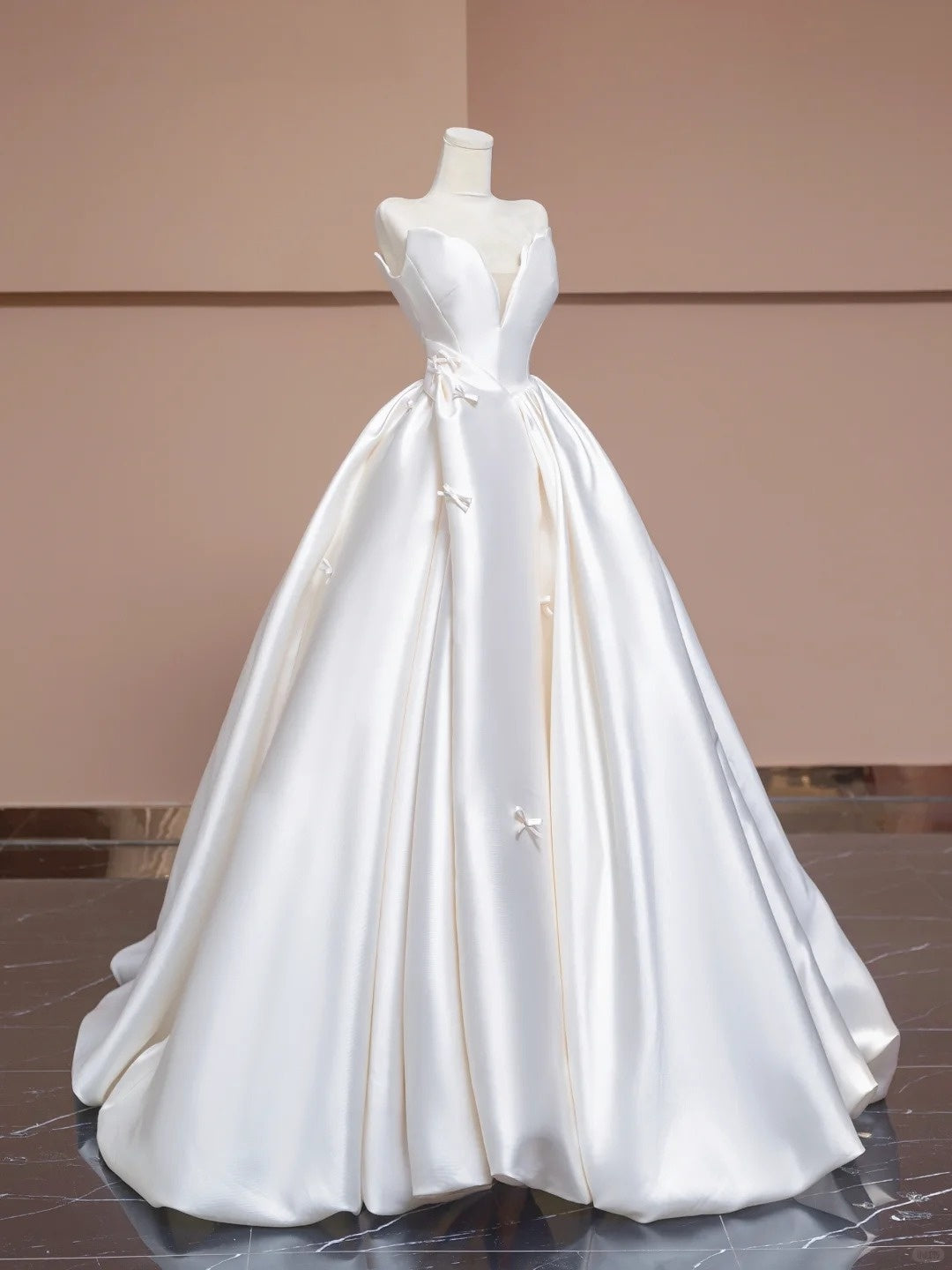 French Style Mesh Trim Strapless White Satin A-Line Bow Details Wedding Dress AP2283