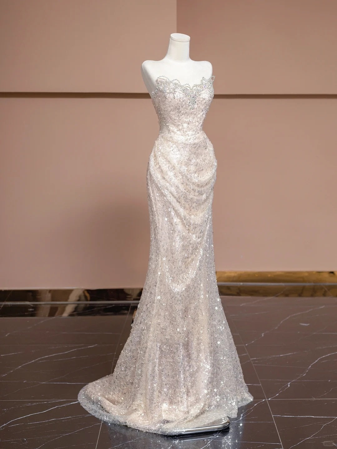 Luxurious Mermaid Beading Design Glittering Sequins Tulle Overlay Strapless Prom Dress AP2290