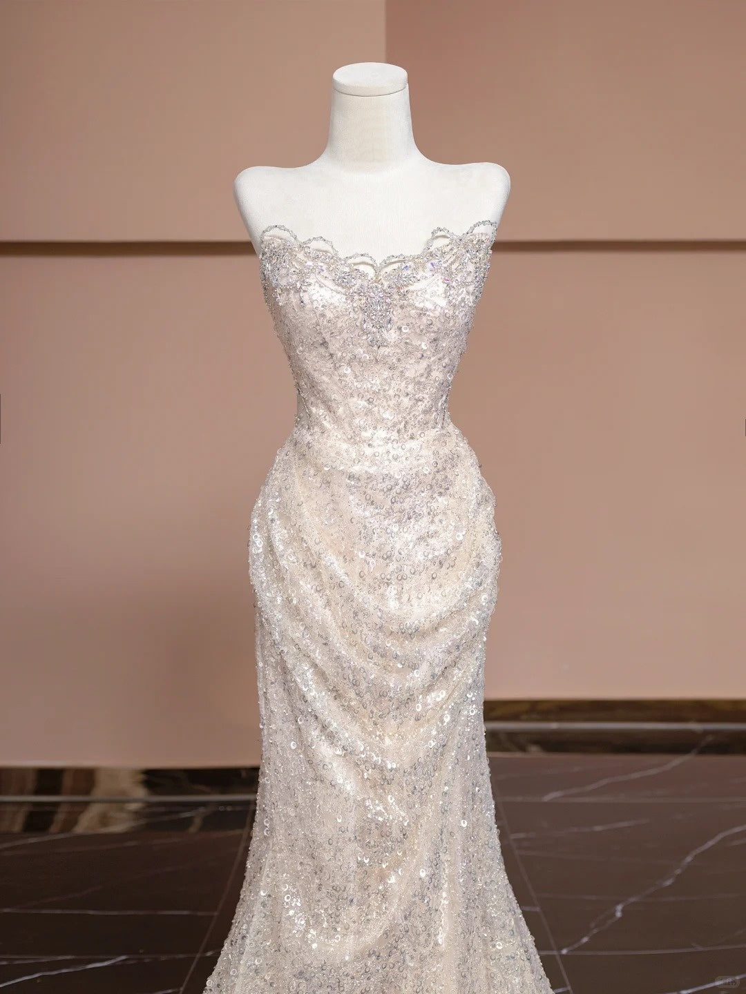 Luxurious Mermaid Beading Design Glittering Sequins Tulle Overlay Strapless Prom Dress AP2290