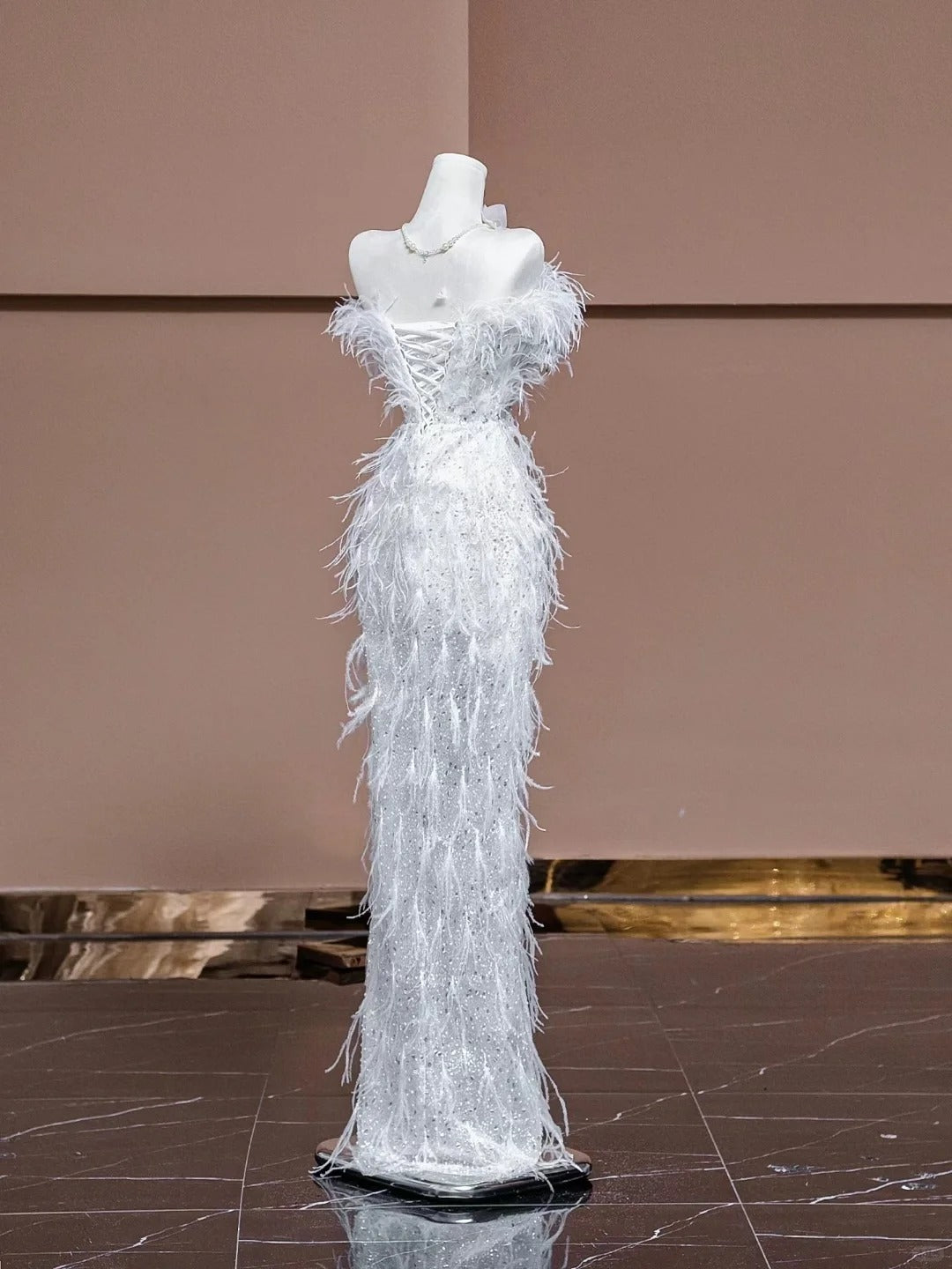 Romantic Strapless Sheath Tulle Applique Long Prom Dress With Slit White Evening Gowns AP2292