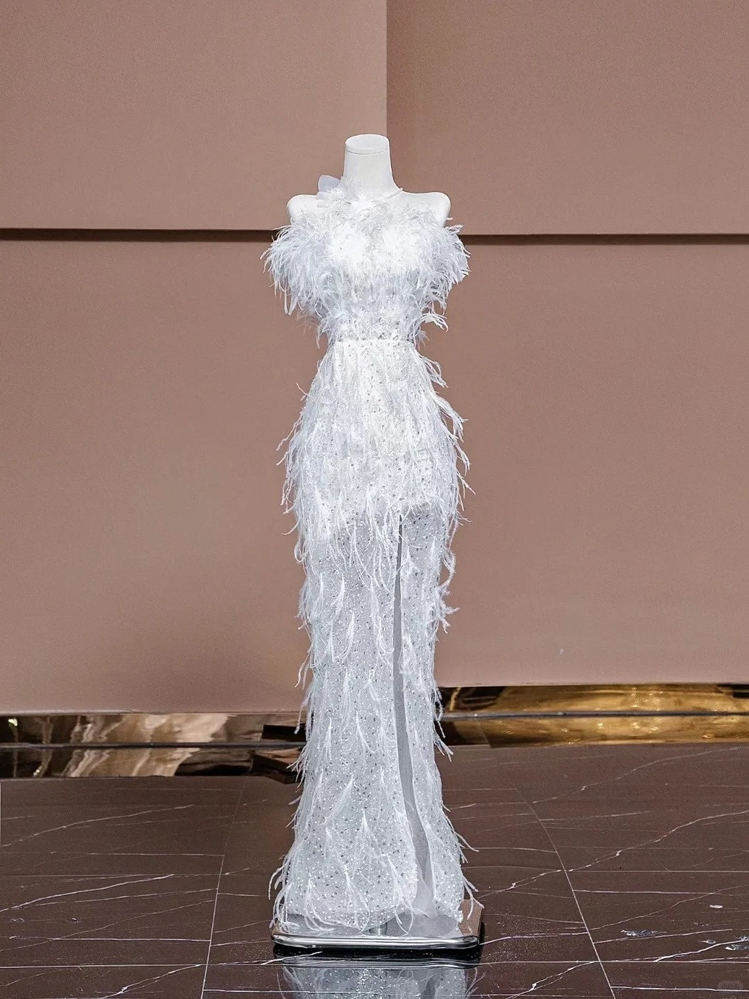 Romantic Strapless Sheath Tulle Applique Long Prom Dress With Slit White Evening Gowns AP2292