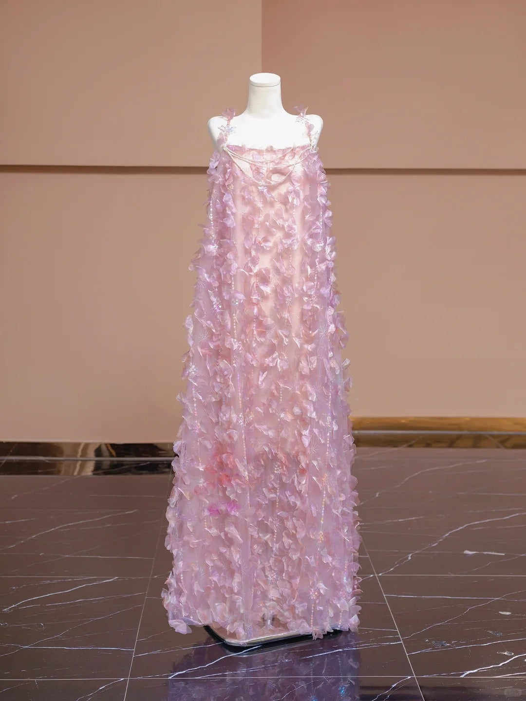 Charming A-Line Spaghetti Strap Evening Gowns Sequins Beading Petal Tulle Prom Dress AP2293