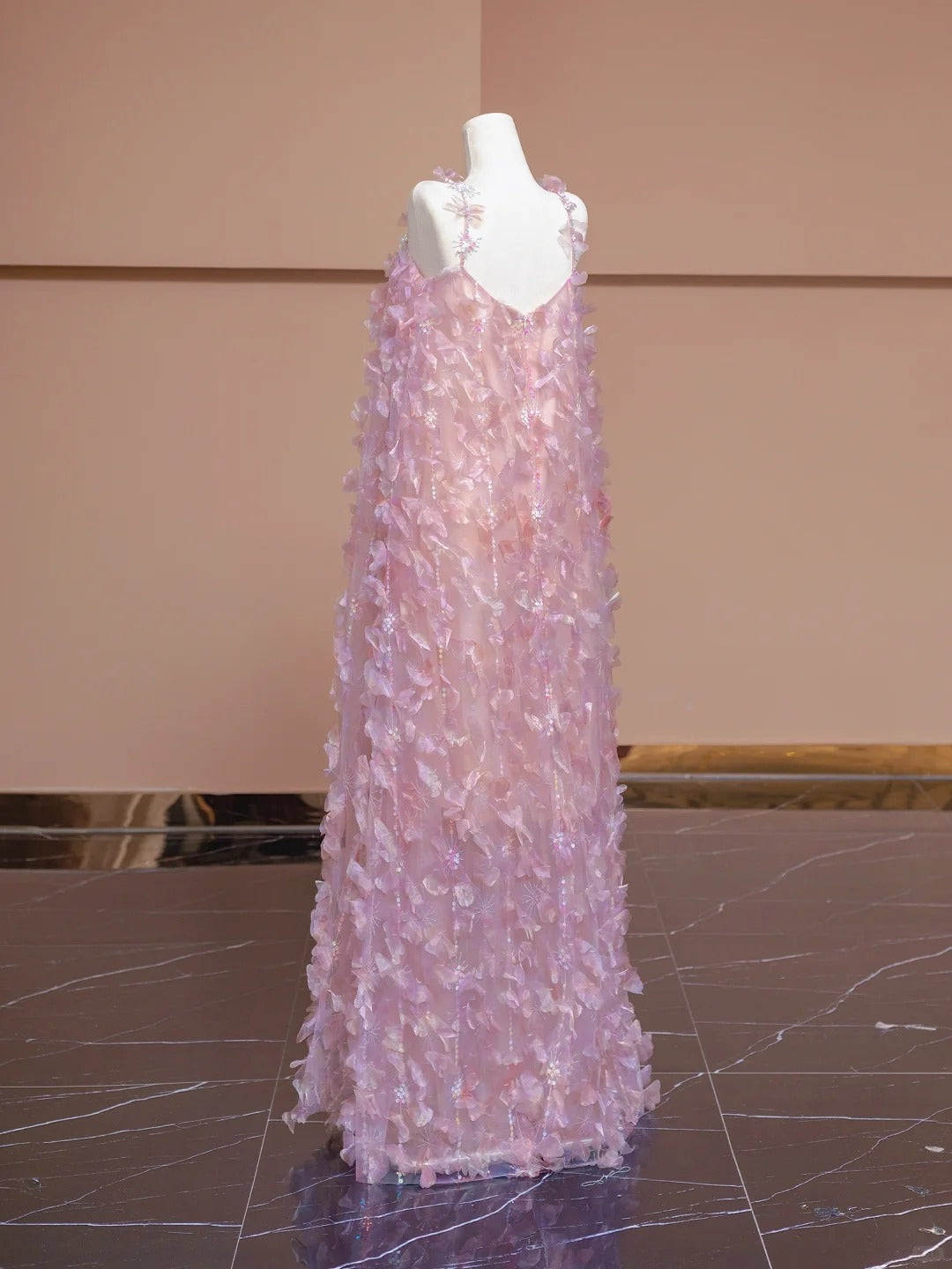 Charming A-Line Spaghetti Strap Evening Gowns Sequins Beading Petal Tulle Prom Dress AP2293