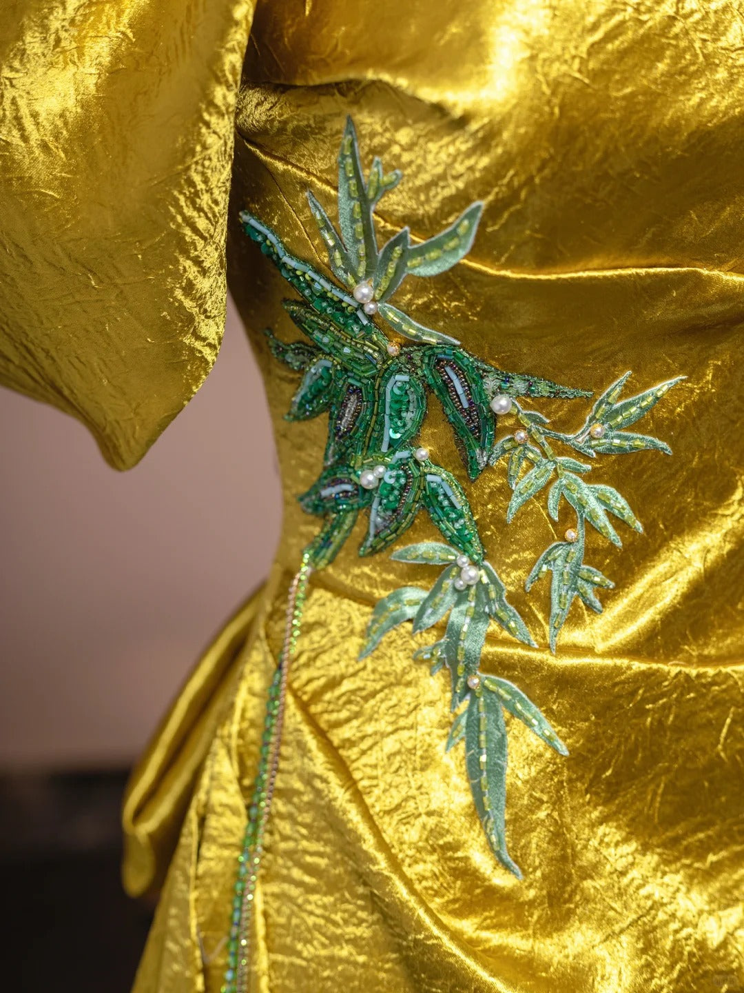 Luxurious A-Line Off-Shoulder Evening Gowns Beading Ruched Prom Dress AP2302