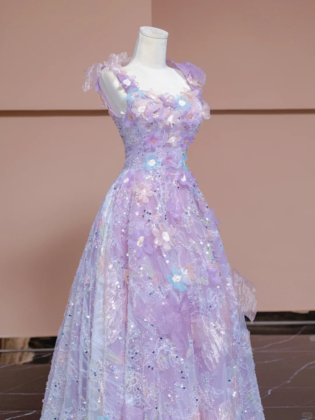 Luxurious A-Line Square Neck Purple Evening Gowns Applique Sequins Beading Prom Dress AP2305