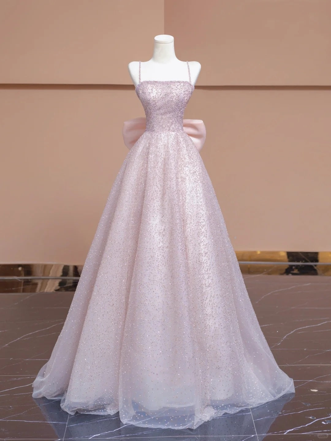 Sweet A-Line Spaghetti Strap Evening Gowns Bow Back Beading Sequins Tulle Prom Dress AP2307