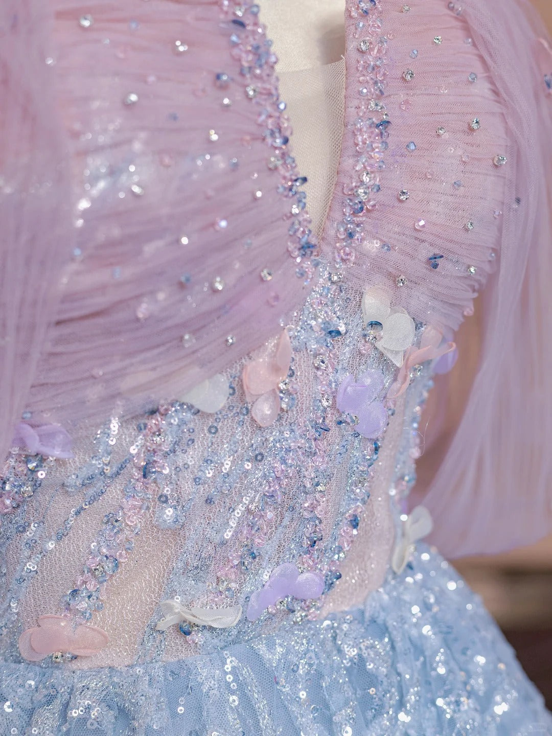 Ethereal A-Line Off-Shoulder Beading Evening Gowns Sequins Appliques Tulle Prom Dress AP2310