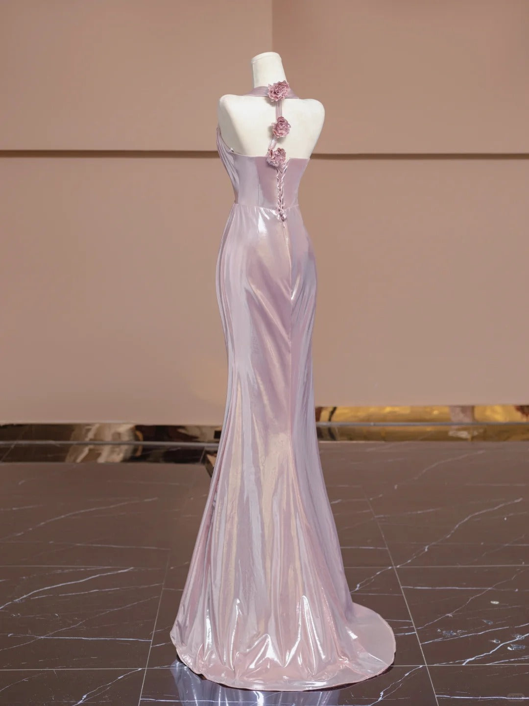 Alluring Halter Neck Evening Gowns Handmade Flowers Sequins Mermaid Prom Dress AP2314