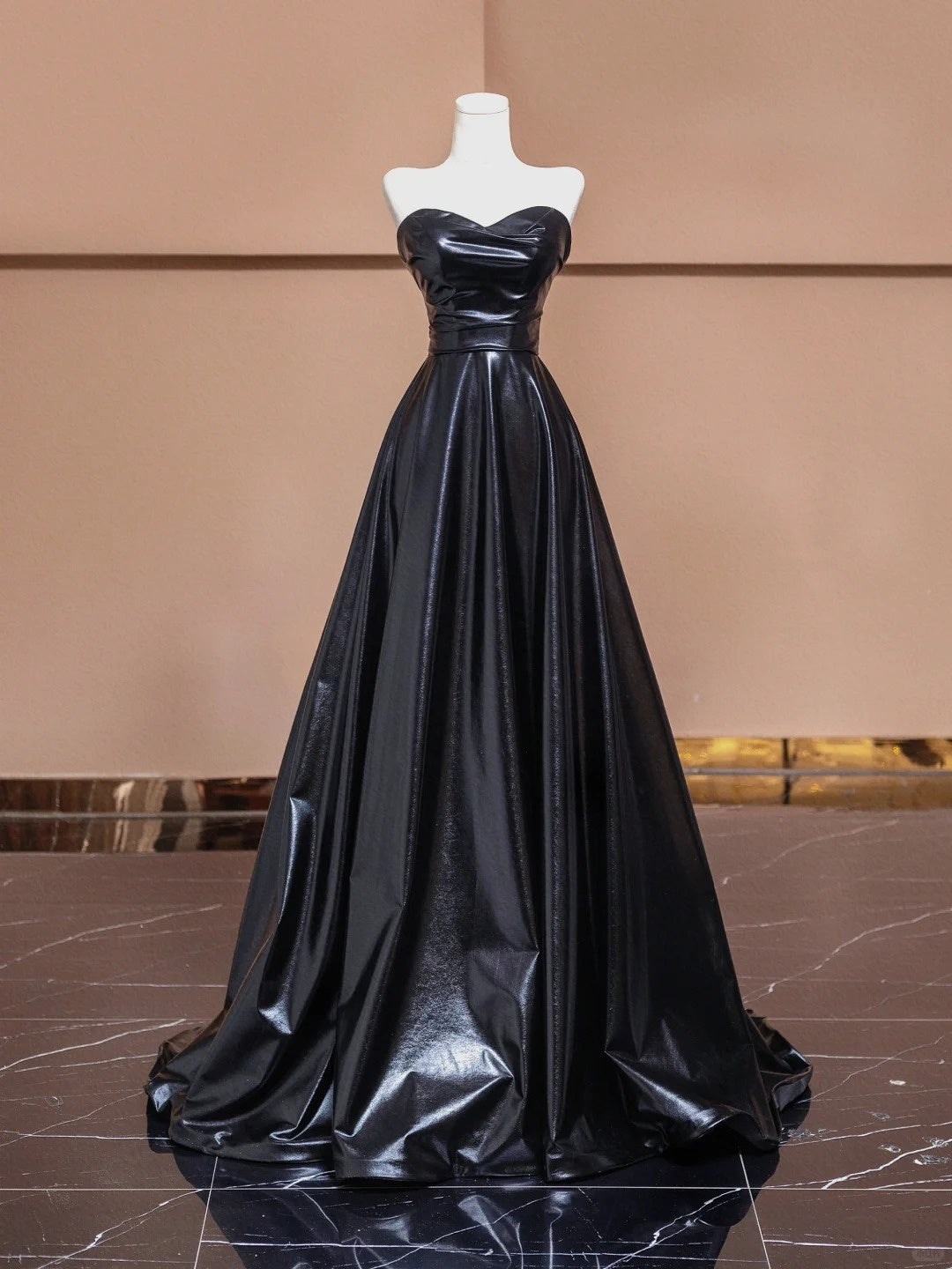 Sexy Strapless A-Line Evening Gowns Black Floor Length Prom Dress AP2315
