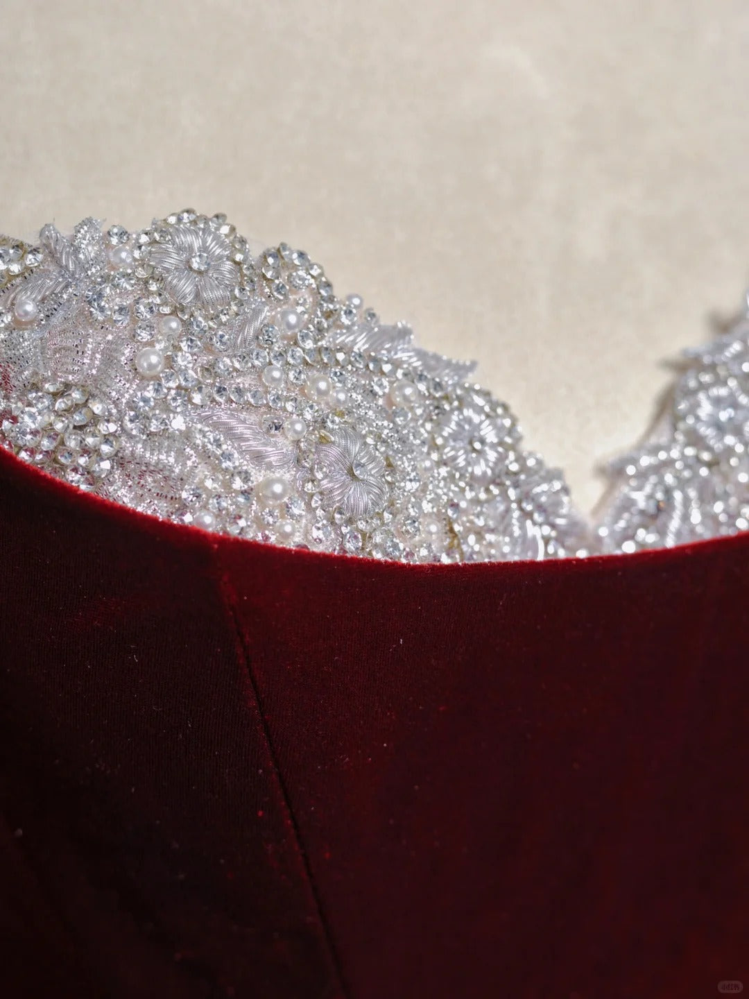 Charming Strapless Velvet Red Evening Gowns Mermaid Rhinestone Beading Prom Dress AP2316