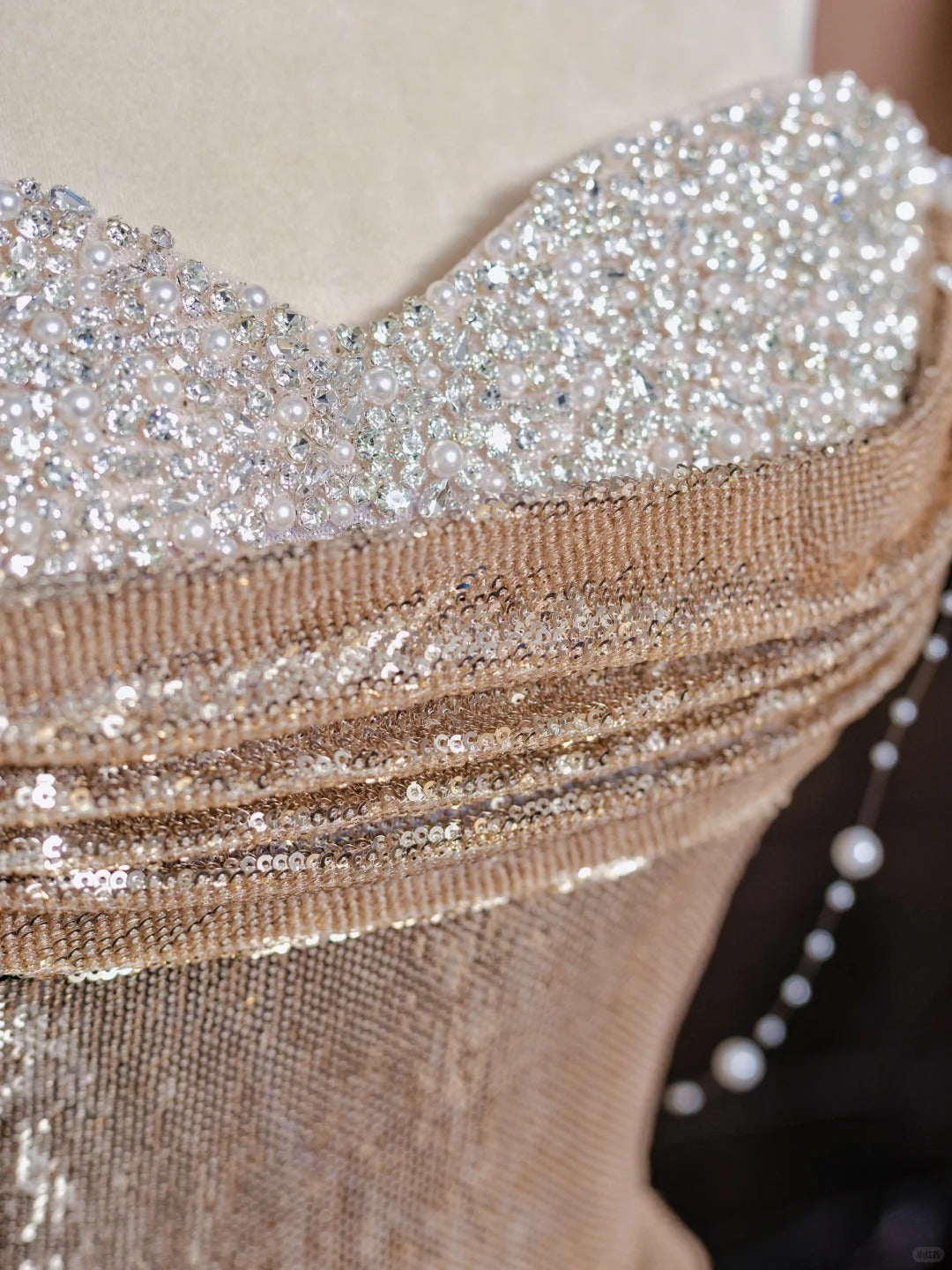 Vogue Mermaid Off-Shoulder Formal Dress Sequins Beading Prom Dress AP2320