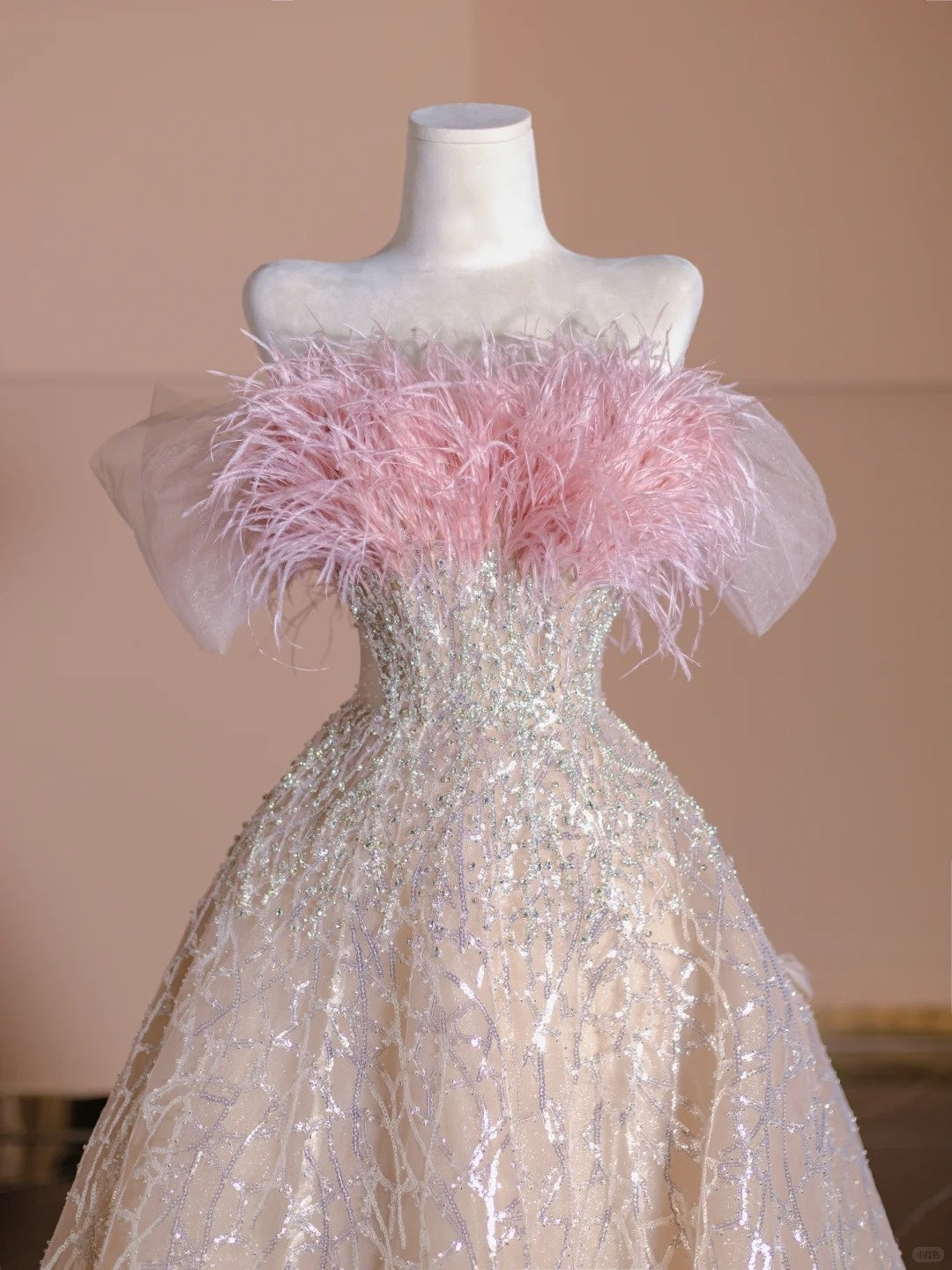 Elegant A-Line Pink Off-Shoulder Evening Gowns Feather Sequins Beading Prom Dress AP2324