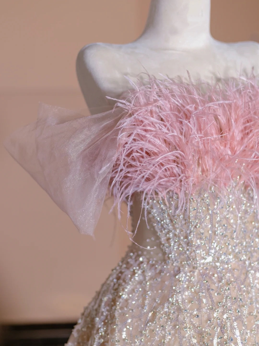 Elegant A-Line Pink Off-Shoulder Evening Gowns Feather Sequins Beading Prom Dress AP2324