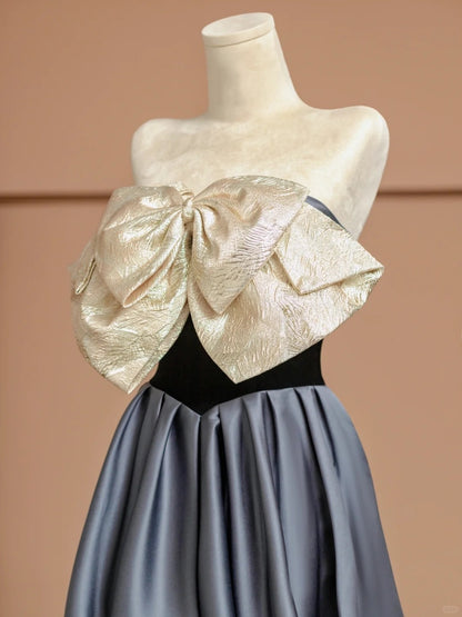 Graceful A-Line Strapless Evening Gowns Bow Satin Pleated Long Prom Dress AP2325