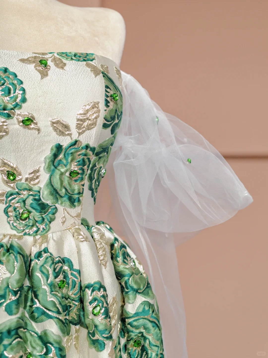 Chic Tulle Off-Shoulder Slit Formal Evening Gown Applique Crystal Prom Dress AP2326