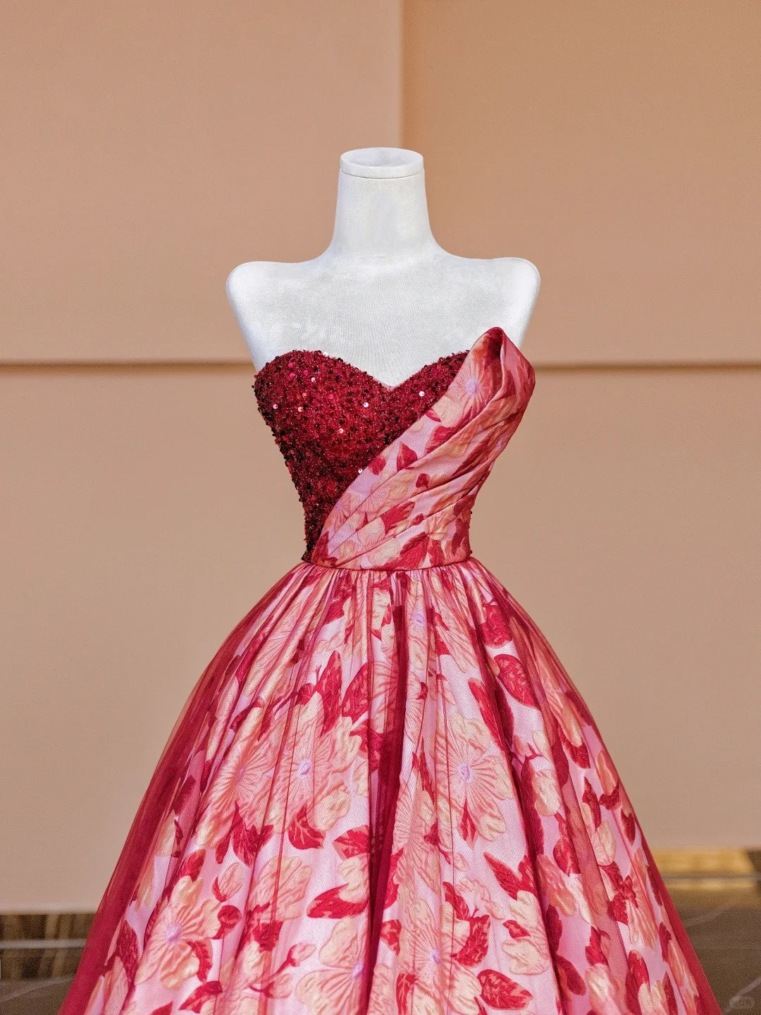 Charming A-Line Strapless Evening Gowns Sequins Floral Tulle Ruched Long Prom Dress AP2330