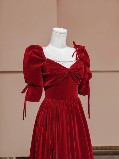 Dreamy A-Line Short Sleeve Formal Dresses Sweetheart Neck Red Velvet Beading Prom Dress AP2332
