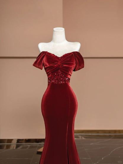 Red Off-Shoulder Formal Dress Elegant Velvet Mermaid Sequins Prom Dress AP2334