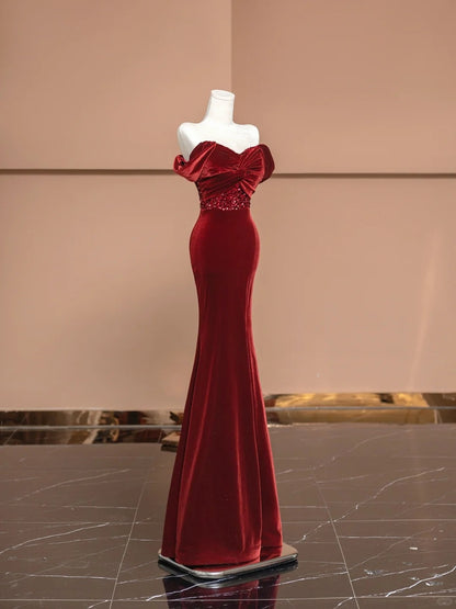 Red Off-Shoulder Formal Dress Elegant Velvet Mermaid Sequins Prom Dress AP2334