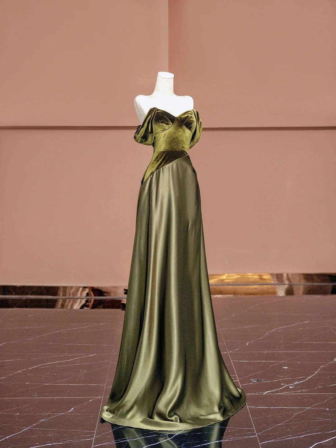 Vintage Green A Line Off-Shoulder Evening Gowns Satin Long Prom Dress AP2340