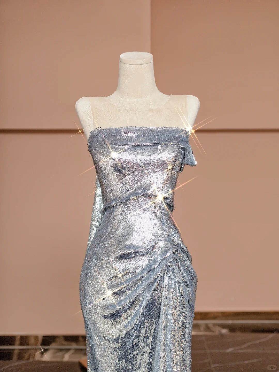 Novelty Illusion Neck Sheath Evening Gowns Sequins Gathered Prom Dress AP2342