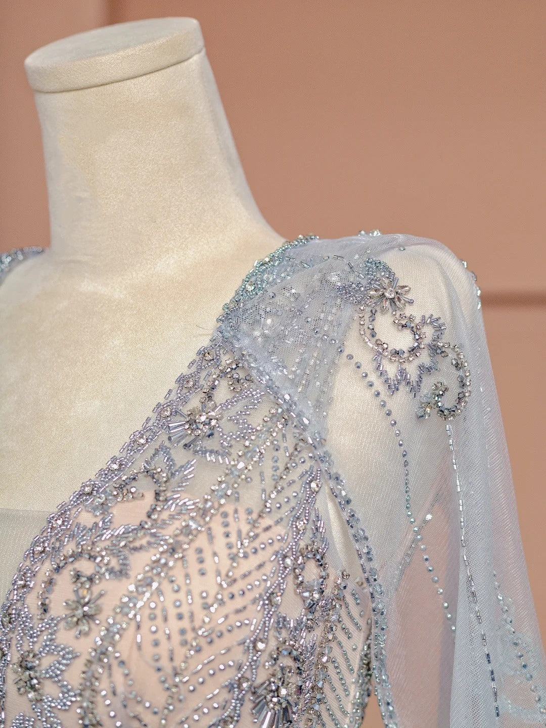 Exquisite V-Neck Mermaid Formal Dress Beading Tulle Prom Dress AP2346