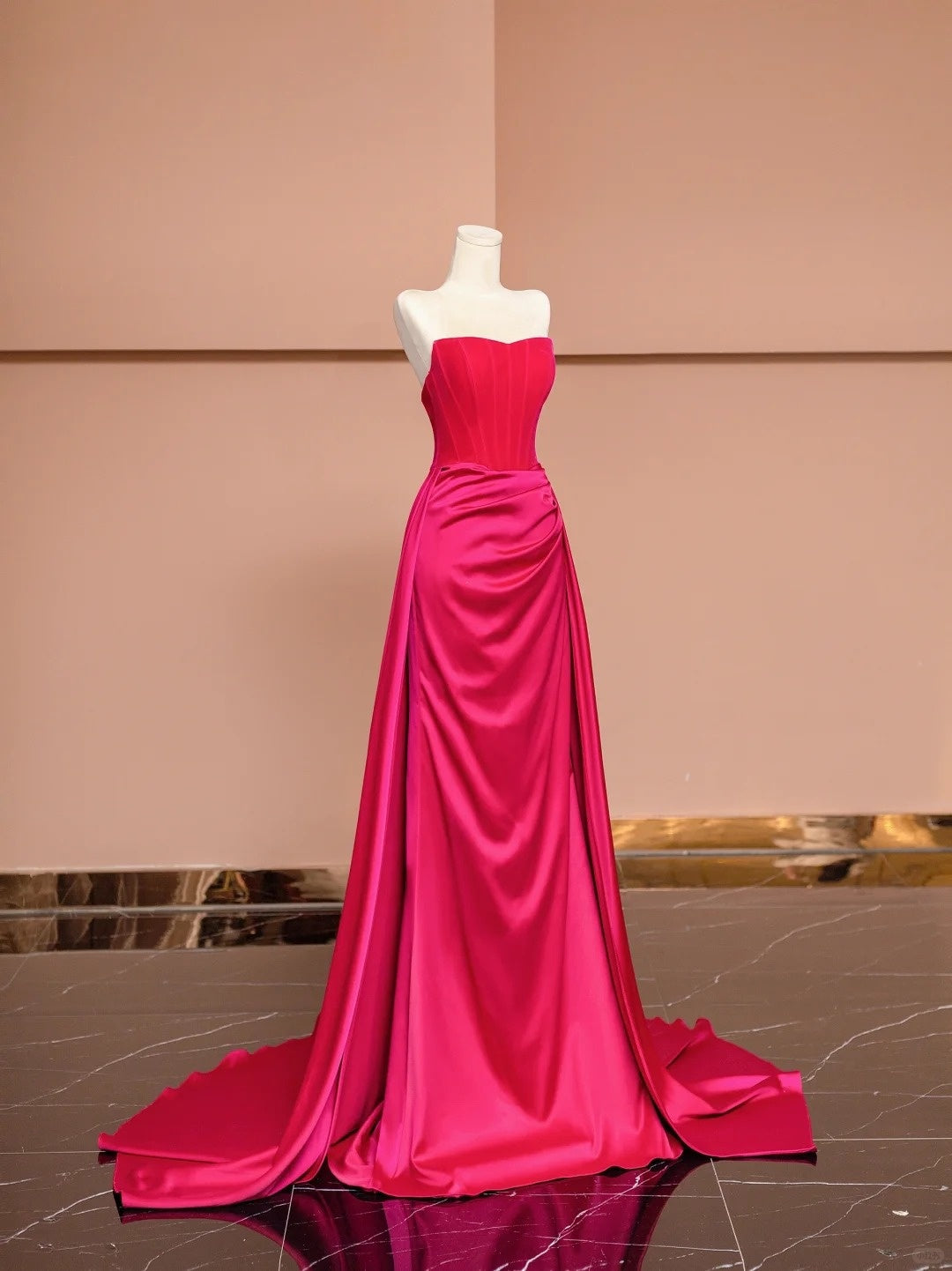 Vibrant Strapless Sheath Evening Gowns Floor Length Pleated Satin Prom Dress AP2351